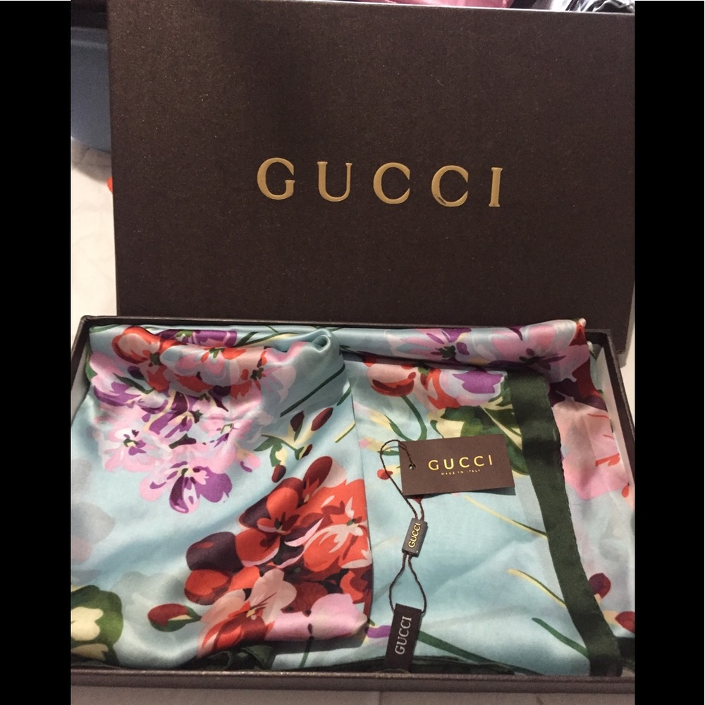 Gucci scarf authentic